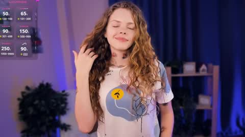 Snapshot of nataly_hello chatting on January 29, 5:09 am Natalie online show from January 29, 5:09 am
