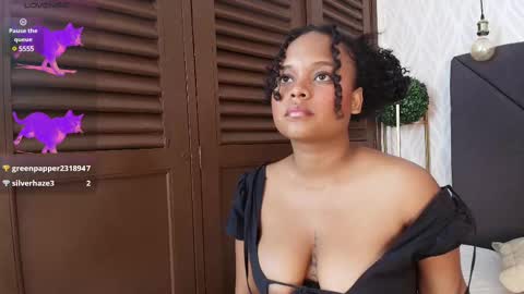 Snapshot of nataly_velez chatting on February 19, 9:25 pm Naty online show from February 19, 9:25 pm