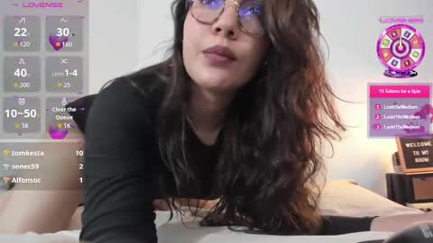 Snapshot of natalytrainor chatting on October 5, 9:33 pm Nataly online show from October 5, 9:33 pm