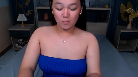 Snapshot of natasha_santiago5 chatting on October 18, 7:29 pm natasha_santiago5 online show from October 18, 7:29 pm