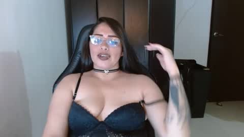 Snapshot of natashasmithe chatting on October 13, 2:46 am Natasha Smithe online show from October 13, 2:46 am