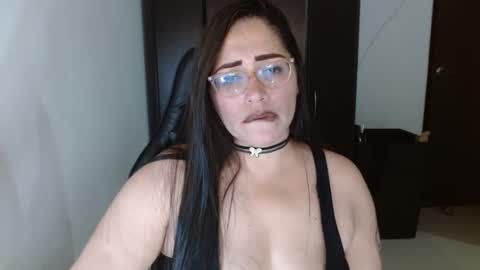 Snapshot of natashasmithe chatting on October 10, 2:17 am Natasha Smithe online show from October 10, 2:17 am