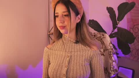 Natasha Independent model online show from May 16, 3:58 am