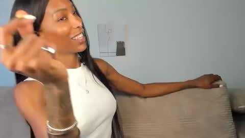 Natassia Dreams online show from March 31, 12:00 am