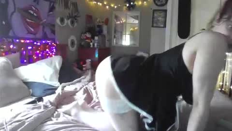 natbaby2002 online show from March 12, 7:50 pm