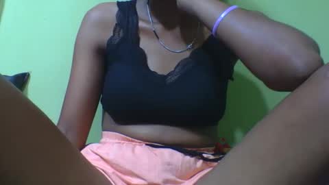 Snapshot of nathaaldy chatting on October 18, 11:03 am nathaaldy online show from October 18, 11:03 am
