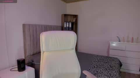 Snapshot of nathaaly_sky chatting on March 11, 10:40 am nathaly sky online show from March 11, 10:40 am