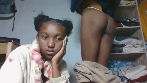 nathalia069 online show from May 30, 2:21 am