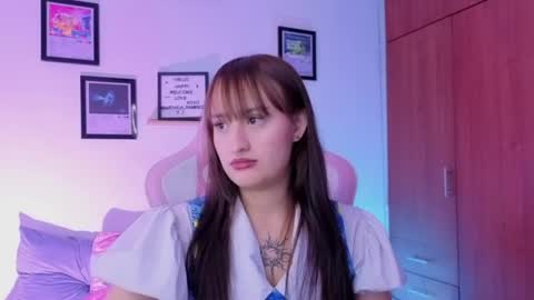 Nathalia Ramirez online show from April 16, 3:50 am