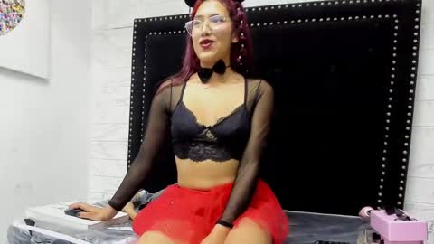 Nathalia Roos rs online show from October 25, 10:32 pm