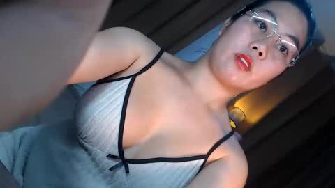 Queen Marga online show from June 1, 2:02 am
