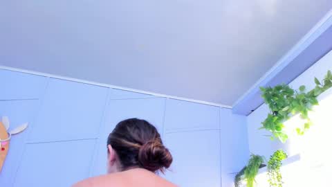 nathalie rossel online show from November 3, 7:04 pm