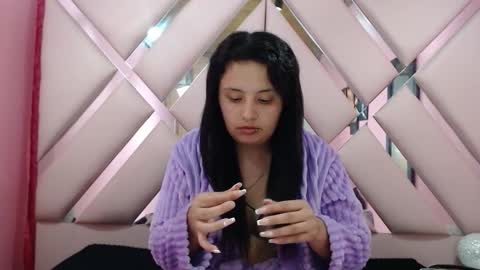 nathaly low online show from November 21, 3:26 am