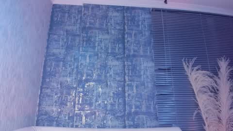        online show from October 11, 10:35 pm