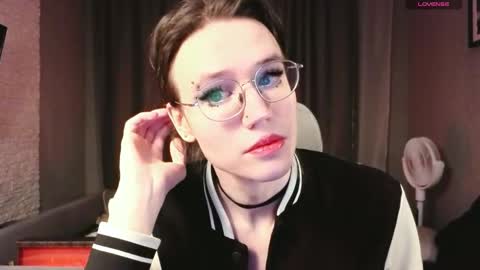 This name is so sexy you cant pronounce it. online show from December 14, 12:39 am