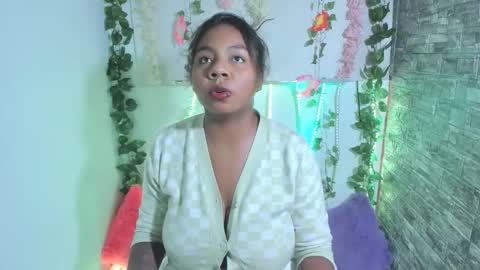 Snapshot of nathasha_jhonsom_ chatting on September 30, 11:04 pm Naty online show from September 30, 11:04 pm