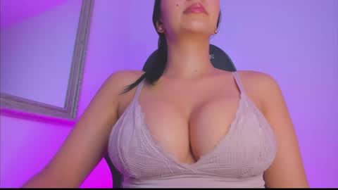 Nathyy online show from May 17, 6:28 pm