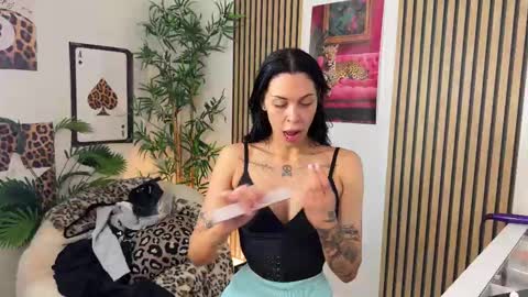 NATTY FIERROS online show from September 10, 9:49 pm