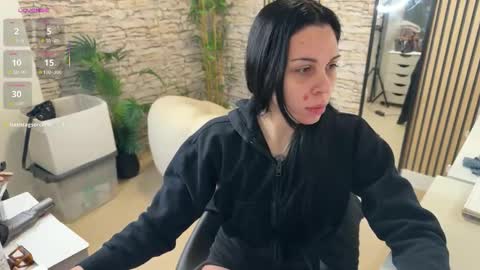 NATTY FIERROS online show from January 5, 7:17 pm