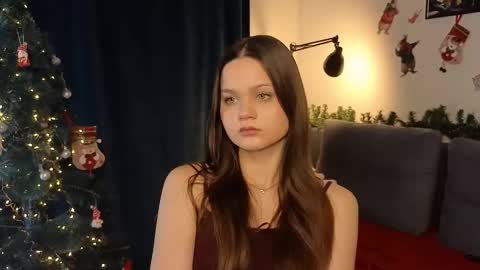 Ella online show from January 16, 3:21 pm