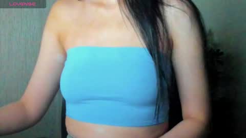 Snapshot of natural_form chatting on September 28, 2:48 pm peach online show from September 28, 2:48 pm