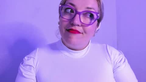 Snapshot of naty__mature_ chatting on October 3, 11:46 pm Nataly online show from October 3, 11:46 pm
