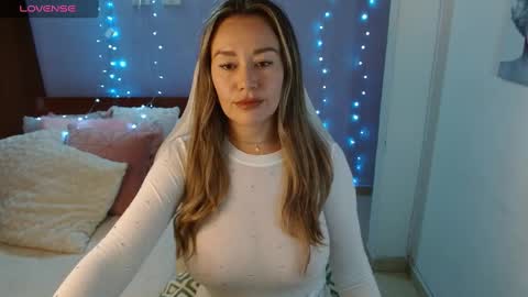 Snapshot of naty_sweet21 chatting on September 25, 2:07 am Natalia online show from September 25, 2:07 am