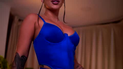 Naty online show from August 3, 7:09 pm