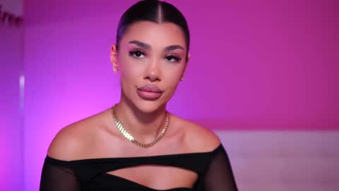 Naty online show from March 7, 8:23 am