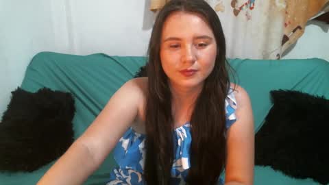 Snapshot of natyscoth chatting on December 12, 2:15 am online show from December 12, 2:15 am