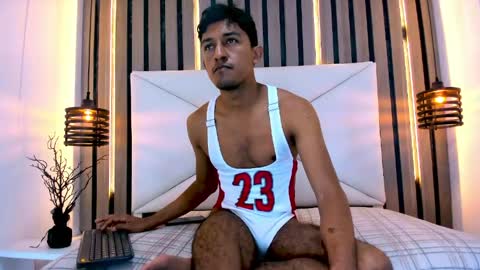 natzuki_ online show from May 24, 7:31 pm