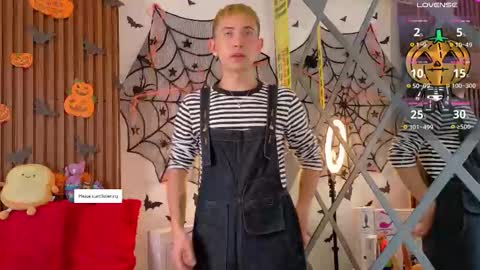 Snapshot of naughty__chris chatting on October 16, 1:22 pm Christopher Chris online show from October 16, 1:22 pm