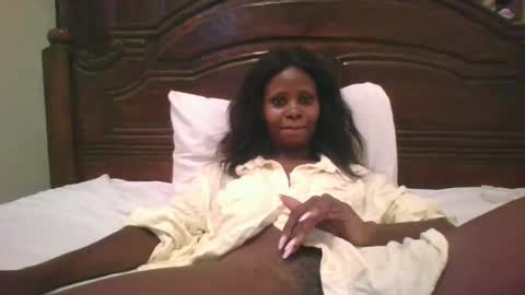 Snapshot of naughty_babe000 chatting on October 16, 2:28 pm alisha online show from October 16, 2:28 pm