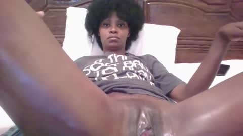 Snapshot of naughty_babe000 chatting on February 13, 7:13 am alisha online show from February 13, 7:13 am