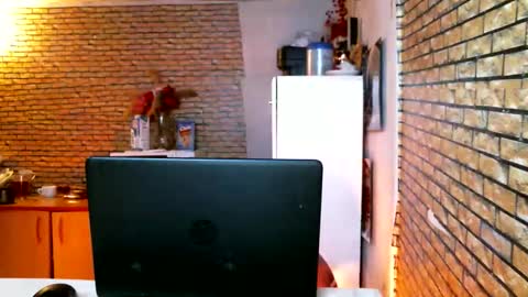 naughty_coupl3xxx online show from February 26, 8:18 am