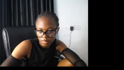 Zoey online show from October 9, 1:11 am