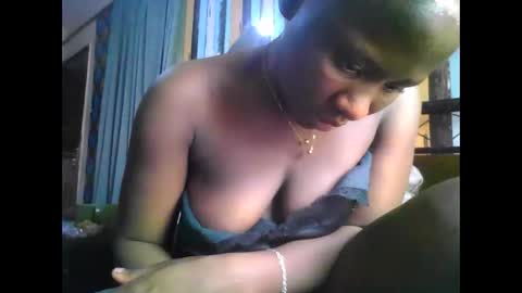 Snapshot of naughty_nilla chatting on October 2, 10:47 am naughty_nilla online show from October 2, 10:47 am