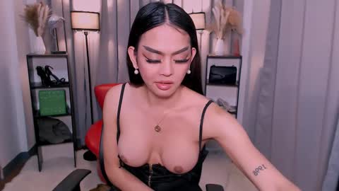 Snapshot of naughtyaurora69 chatting on February 10, 9:04 am NaughtyAurora online show from February 10, 9:04 am