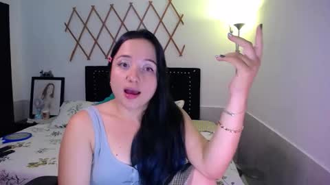 Snapshot of naughtygirl_mmm chatting on September 16, 9:18 pm Valeria online show from September 16, 9:18 pm