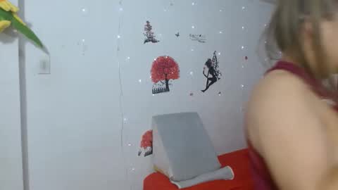 naughtygoddesss online show from December 16, 3:03 am