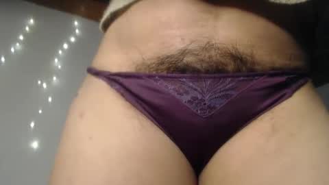 Snapshot of naughtyhotsquirt chatting on October 6, 4:14 pm Kimberly online show from October 6, 4:14 pm