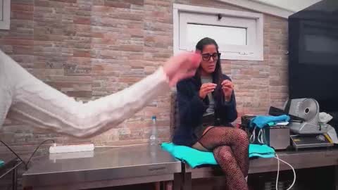 ANDREA STEPH  MIKE online show from December 3, 11:11 am