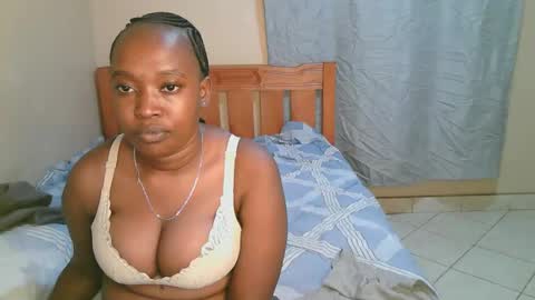 Snapshot of naughtynova33 chatting on October 13, 6:10 pm nova online show from October 13, 6:10 pm