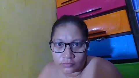 naughtypinay08 online show from November 19, 9:35 pm