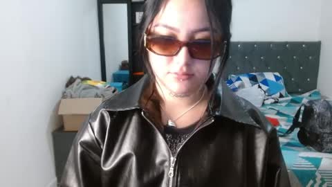 naughtyplayass online show from April 1, 3:42 pm