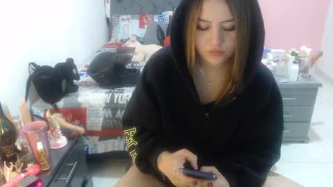 Snapshot of naughtyplayass chatting on March 3, 6:46 pm naughtyplayass online show from March 3, 6:46 pm