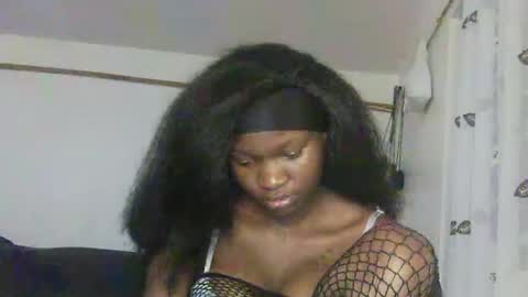 naughtysilvy878815 online show from January 8, 10:59 pm