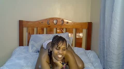 naughtysophia33 online show from May 11, 4:15 pm