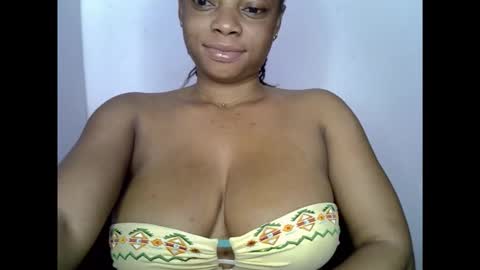 Snapshot of naughtyxcuntx chatting on September 19, 5:44 am naughtyxcuntx online show from September 19, 5:44 am