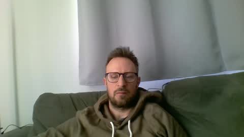 nawtydom1977 online show from February 1, 5:43 pm